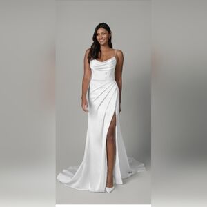 BRAND NEW Elegant White Wedding Dress